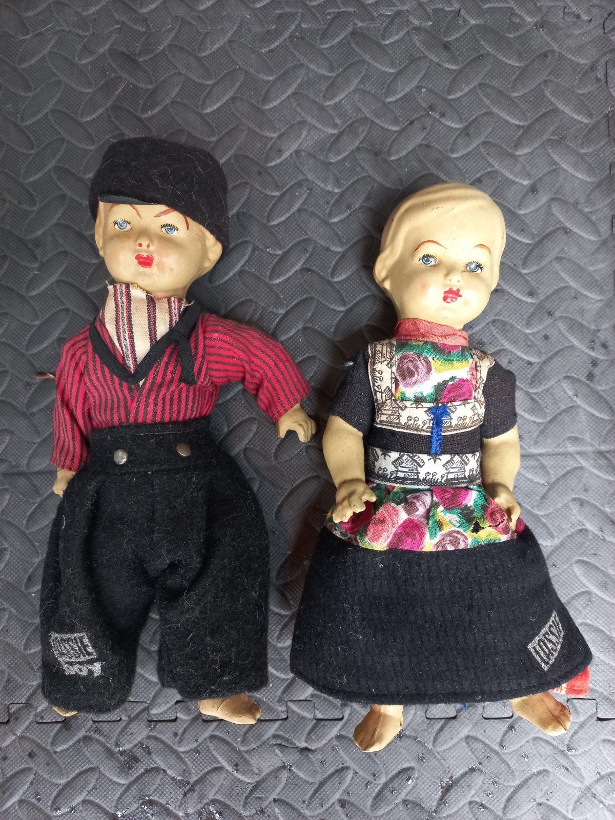 Vintage Hollandse poppen in klederdracht - Jongen en Meisje, Verzamelen, Poppen, Ophalen, Gebruikt, Pop
