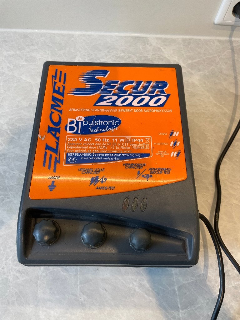 Secur 2000 Schrikdraad machine - Reparatie vereist, Ophalen of Verzenden, Gebruikt, Kunststof, Overige typen