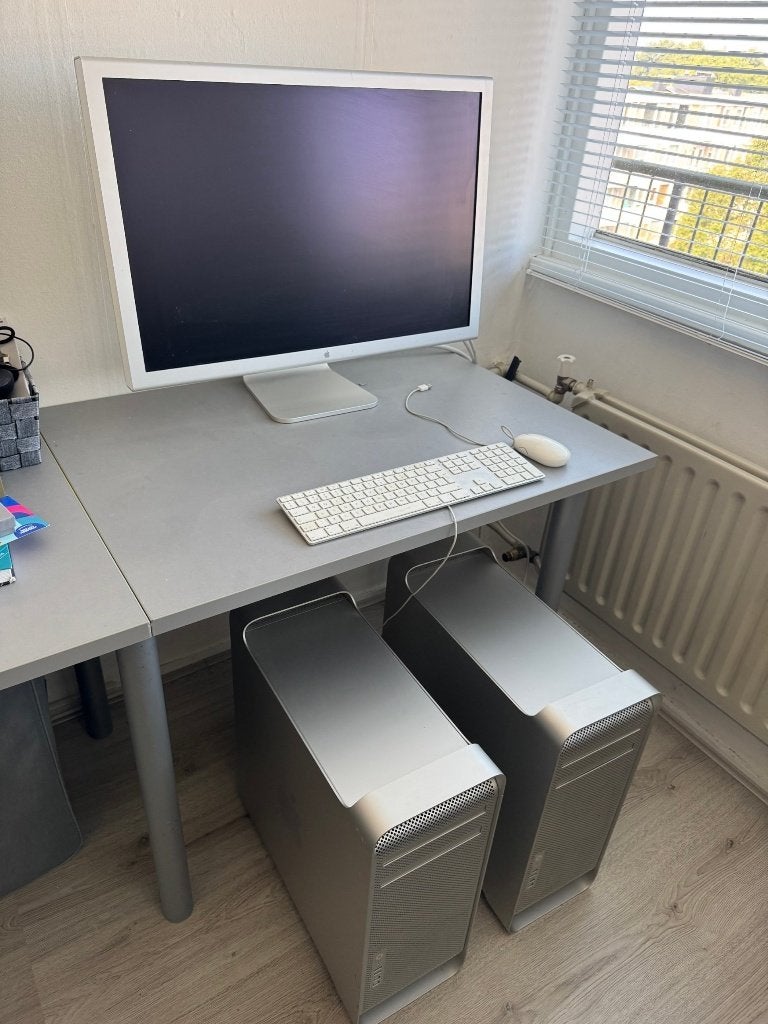 Apple 30" Cinema Display A1083 + 2x Mac Pro | set retro, Ophalen, Gebruikt, 30 inch, Mac Pro
