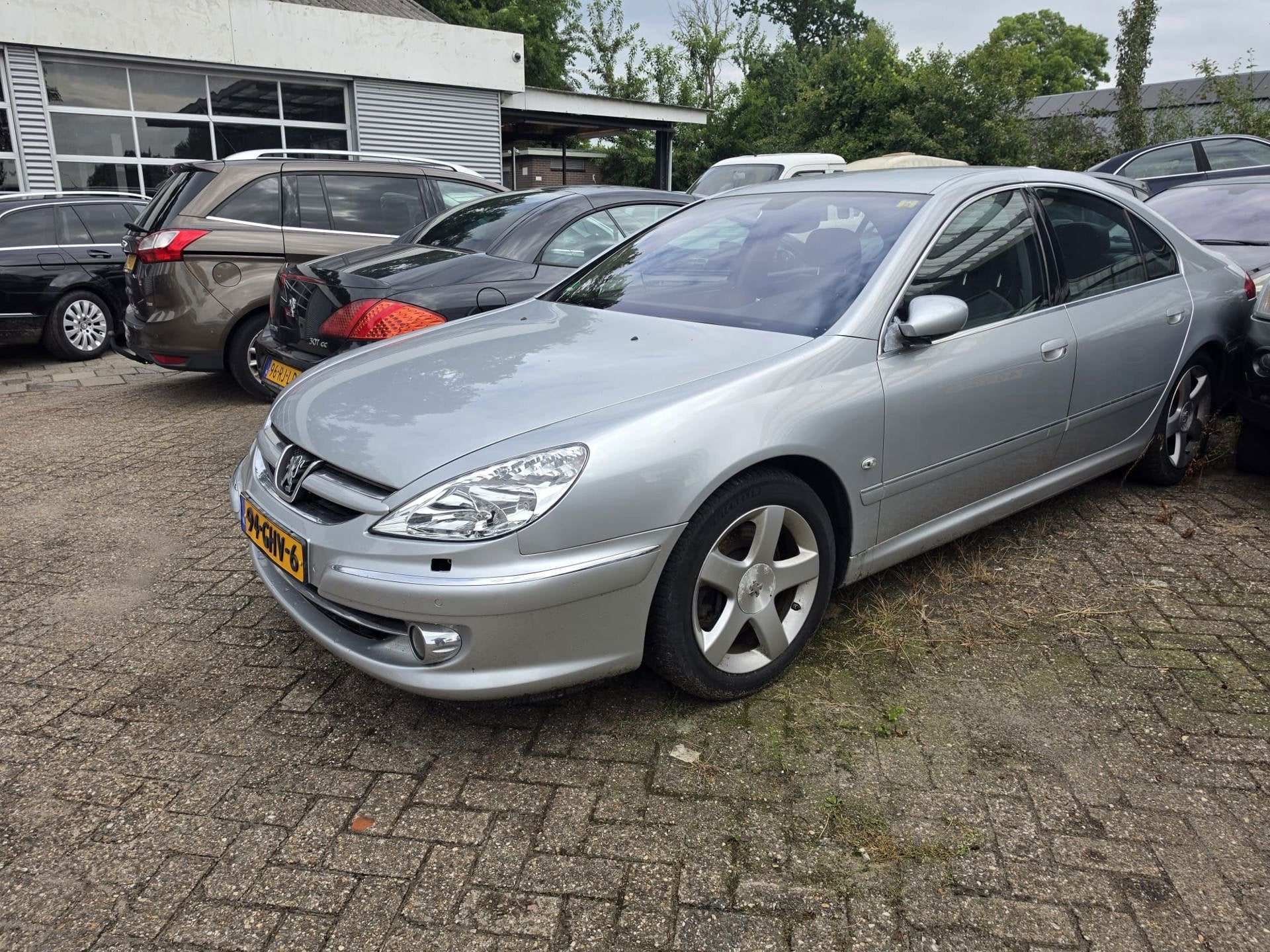 Peugeot 607 2.7 HDiF Executive, Auto's, 1698 kg, Gebruikt, Zwart, 197 €/maand