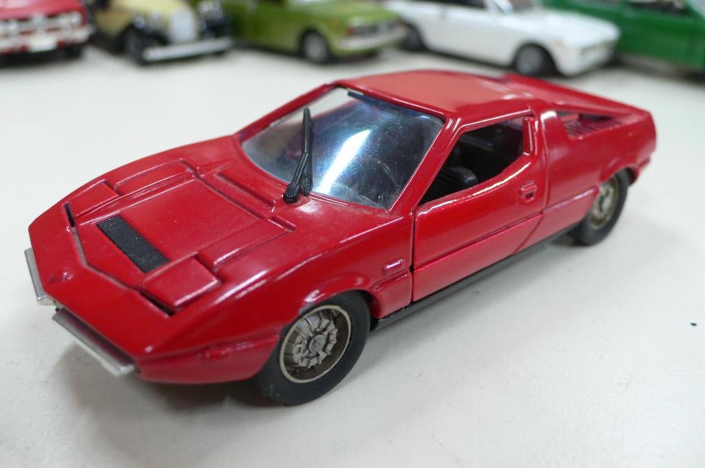 maserati merak ss -sakura supercar/japan  1/43, Hobby en Vrije tijd, Modelauto's | 1:43, Nieuw, Auto, Overige merken, Verzenden