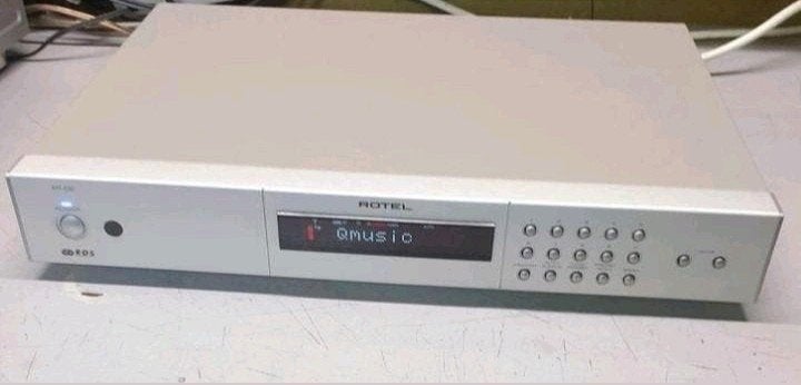 Rotel tuner rt-02 in nieuwstaat, Ophalen of Verzenden