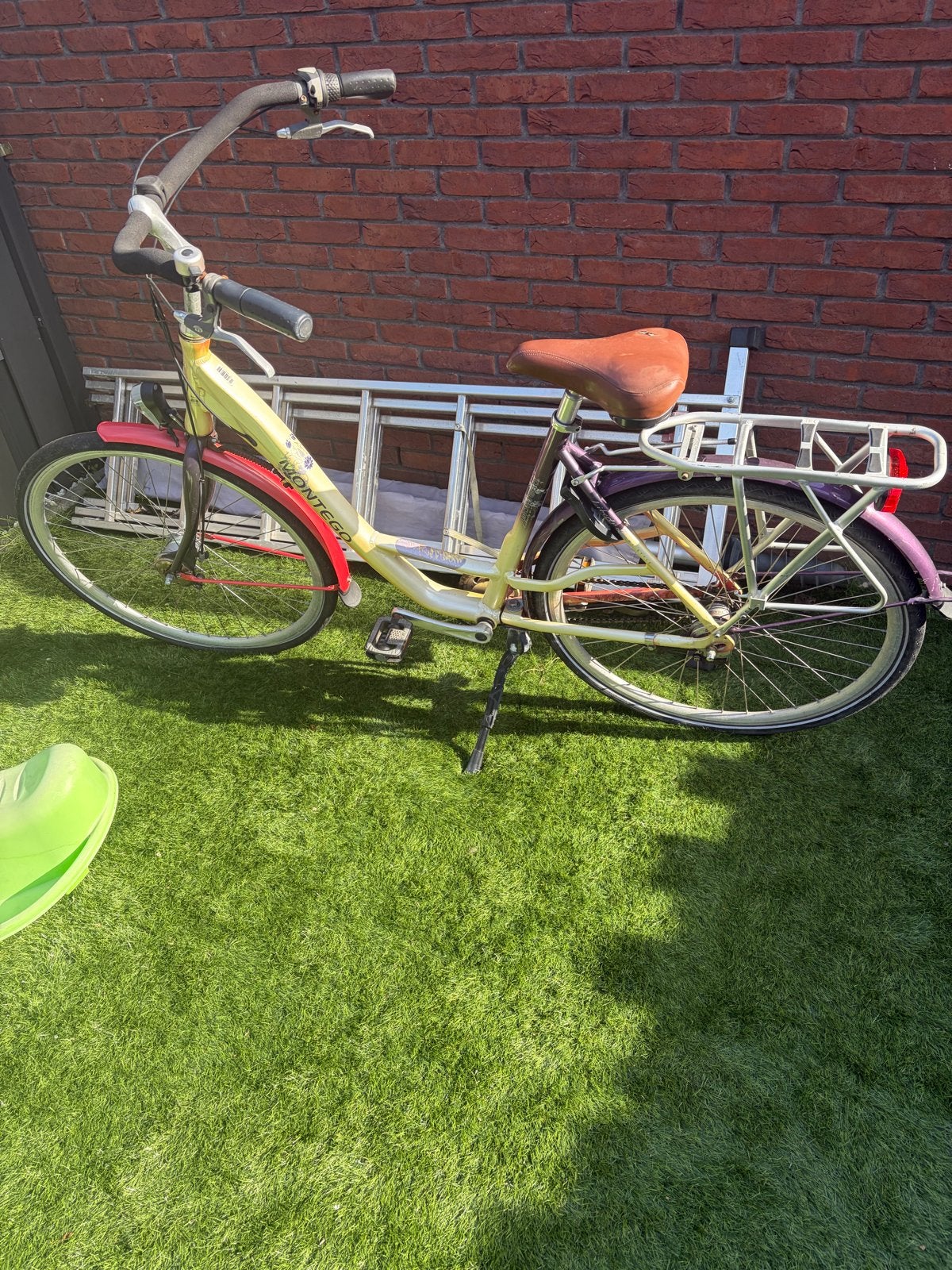 Montego damesfiets - Zo goed als nieuw, Overige merken, Velgrem, Versnellingen, Ophalen of Verzenden