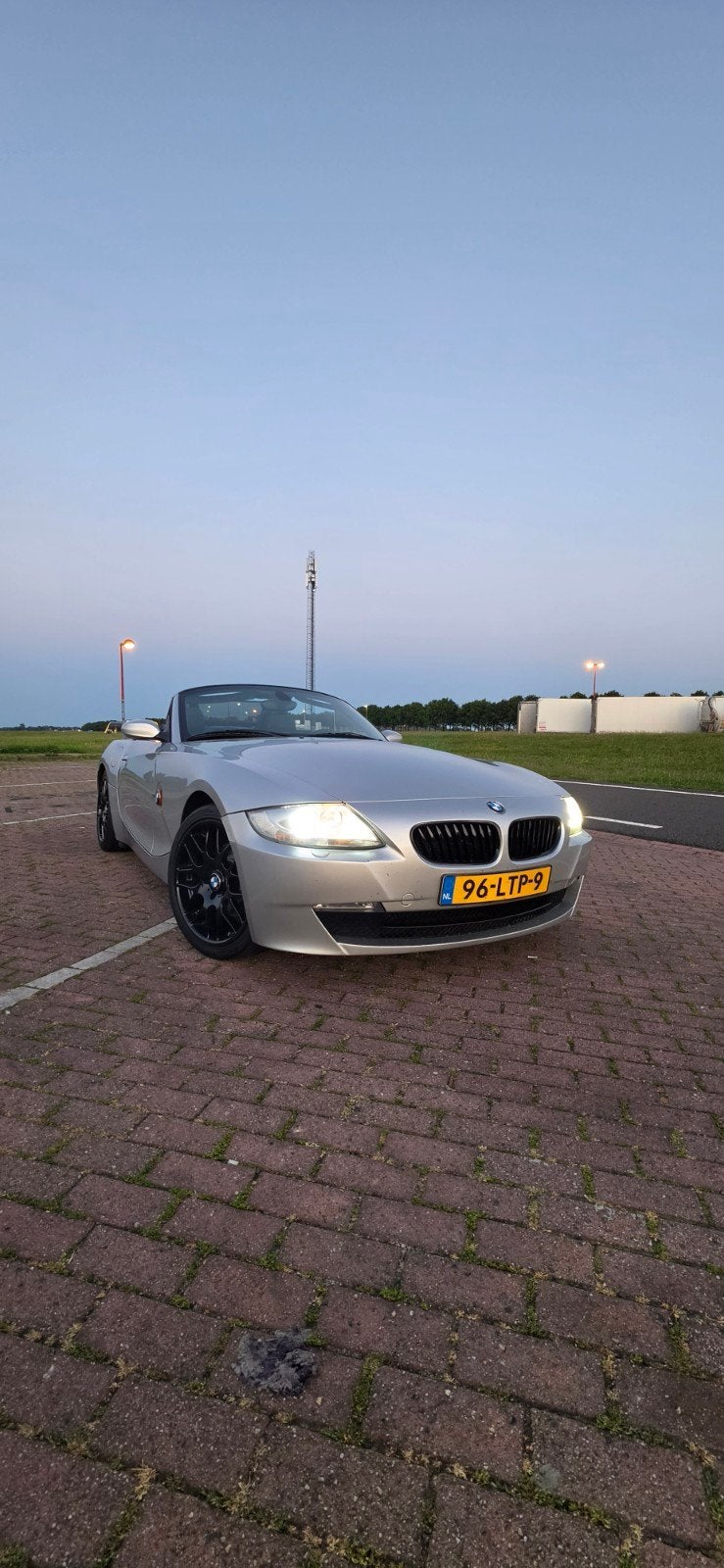 BMW Z4 3.0L M54B30, Automaat, Achterwielaandrijving, Zwart, Cabriolet