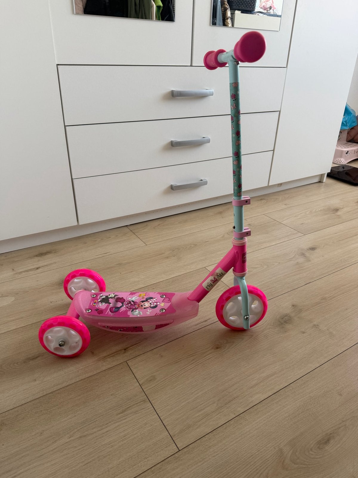 Minnie Mouse step voor kinderen - Roze, Kinderen en Baby's, Speelgoed | Buiten | Voertuigen en Loopfietsen, Ophalen, Gebruikt