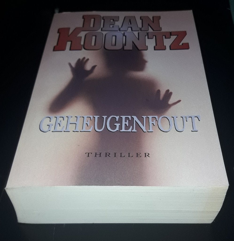 Geheugenfout van Dean Koontz, Ophalen of Verzenden, Zo goed als nieuw
