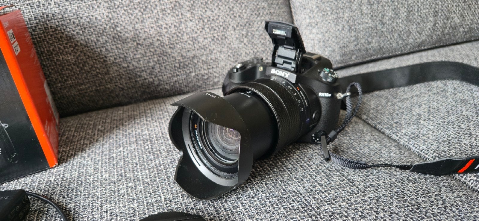 Sony RX10 IV, Ophalen, Zo goed als nieuw, Compactcamera, Sony