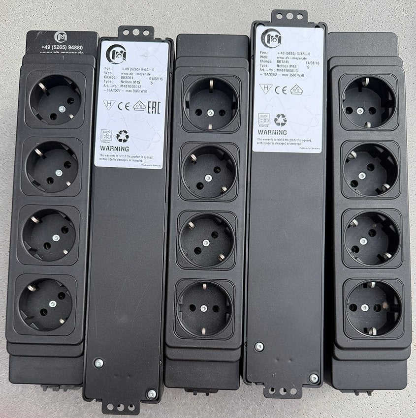 10 Meyer NETBOX Gst18i3 - contactdoos 4x230v + Kabels, Doe-het-zelf en Verbouw, Ophalen, Gebruikt, Overige merken, Stekkerdoos