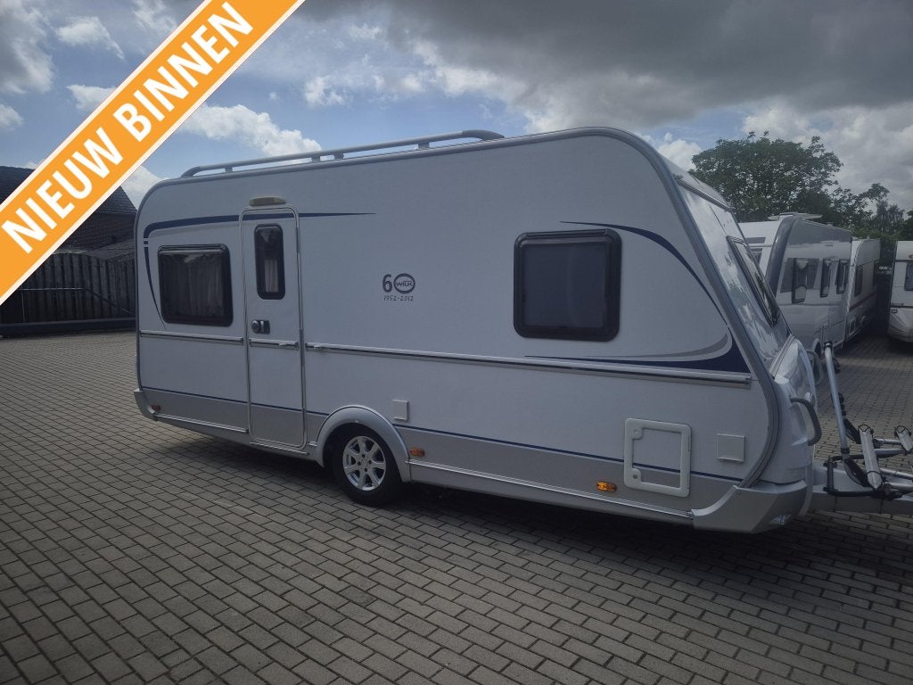 Wilk Vida 450 HTD + Voortent Mover Fietsendrager, Caravans en Kamperen, Bedrijf, Overige typen, Wilk, Tot en met 4