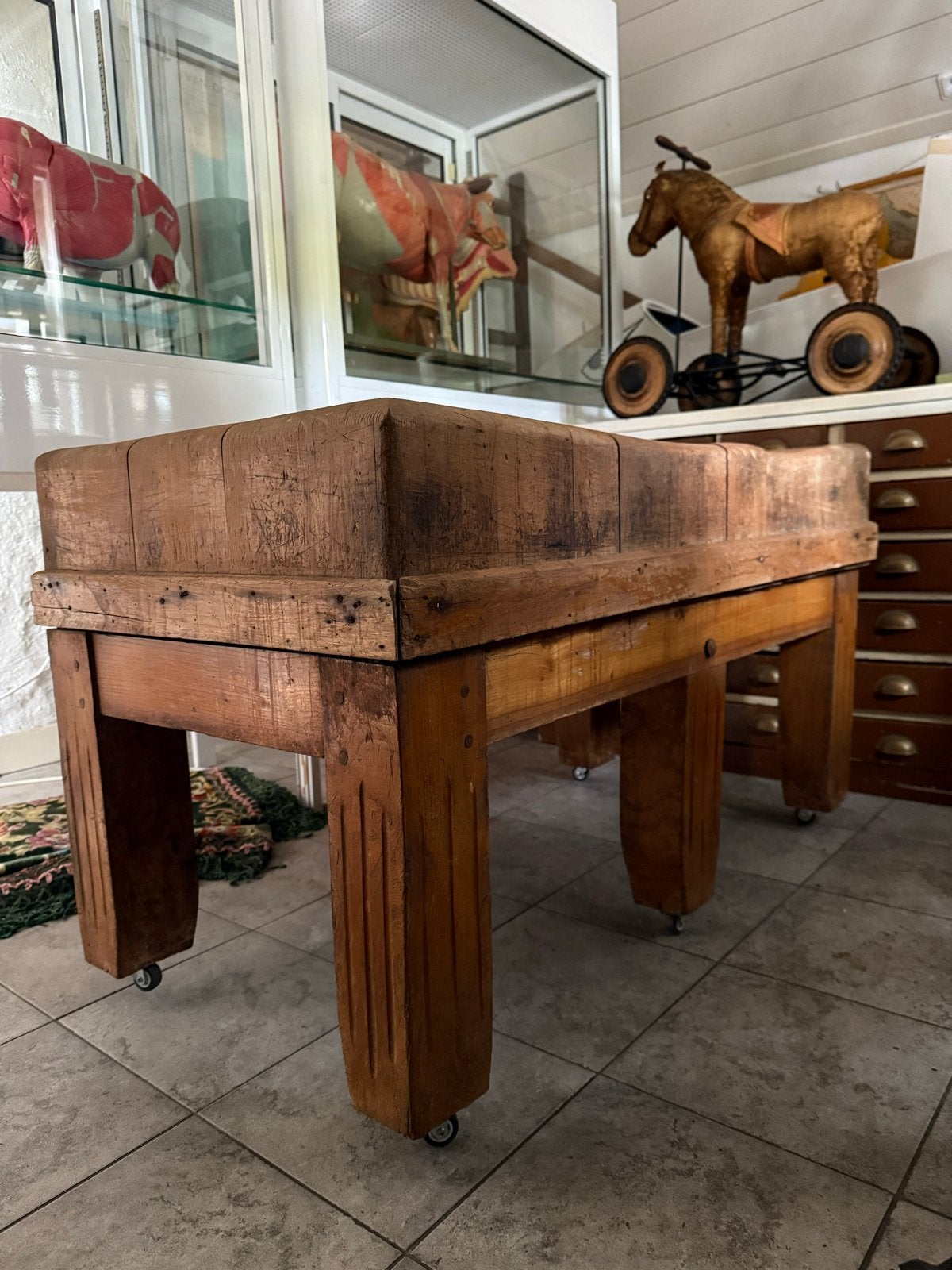 Vintage Hakblok op Wieltjes - Robuust en Flexibel, Antiek en Kunst, Ophalen