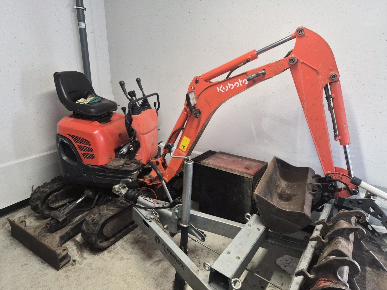 Zeer Nette Kubota U10 Inclusief 3 Bakken, Zakelijke goederen, Machines en Bouw | Kranen en Graafmachines, Ophalen of Verzenden