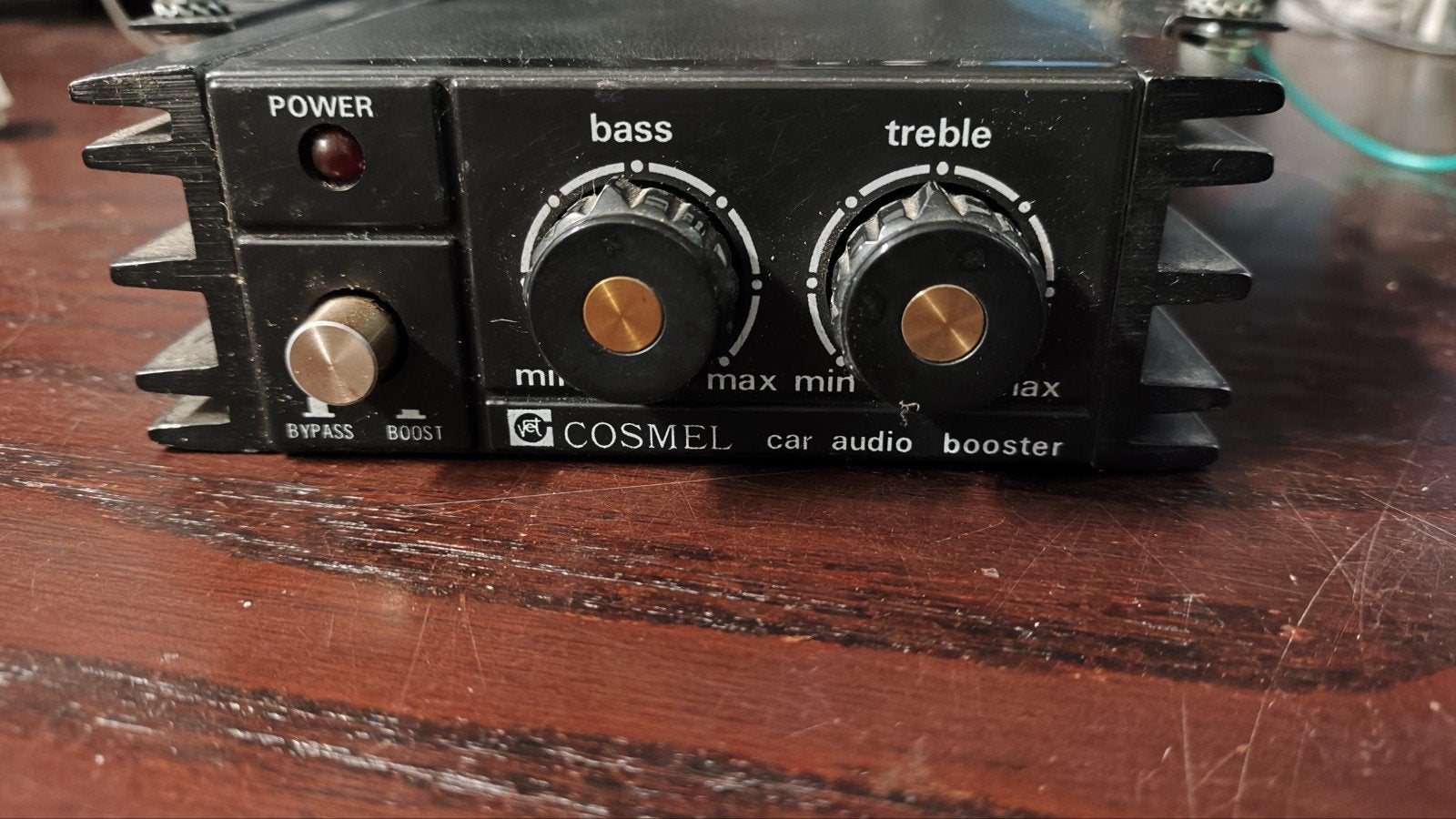Cosmel Car Audio Booster - Bass & Treble Control, Ophalen of Verzenden, Gebruikt