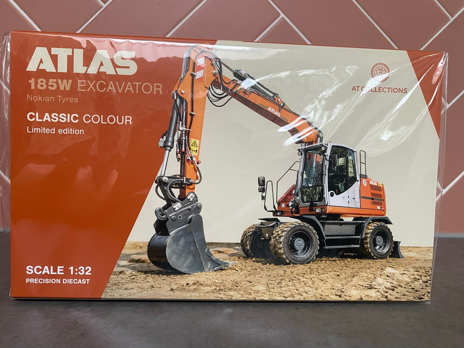 Atlas 185W Graafmachine 1:32 - Limited Edition (750 stuks), Ophalen of Verzenden, Nieuw, Tractor of Landbouw, Overige merken