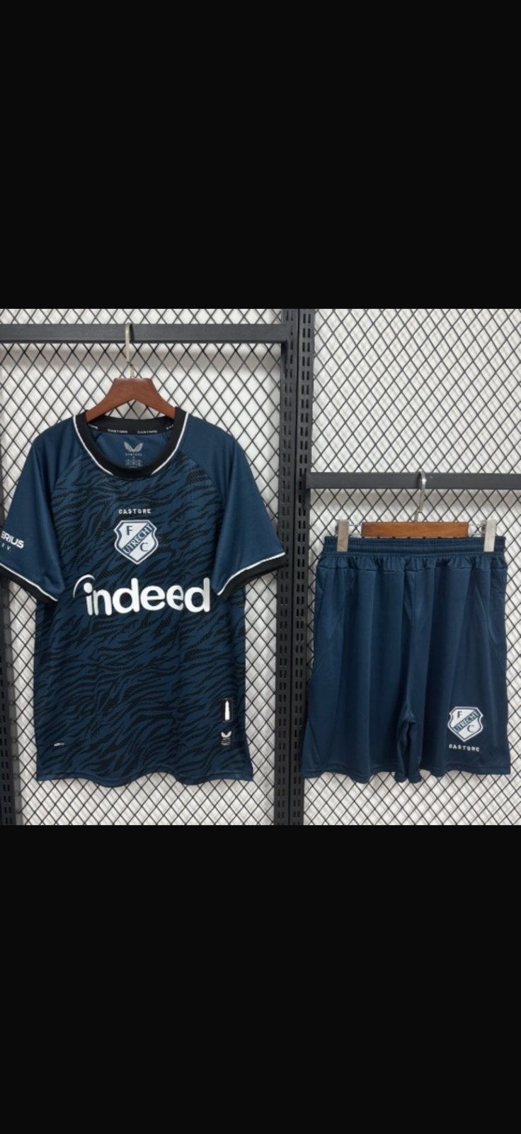 Fc utrecht shirt, Maat M, Ophalen of Verzenden, Nieuw, Shirt