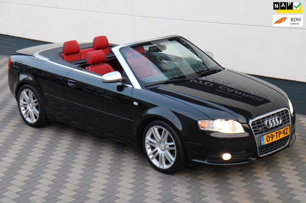 Audi A4 Cabriolet 4.2 V8 S4 quattro Navi Cruise Leder Xenon, Auto's, Audi, Automaat, Gebruikt, Cabriolet, 4 stoelen