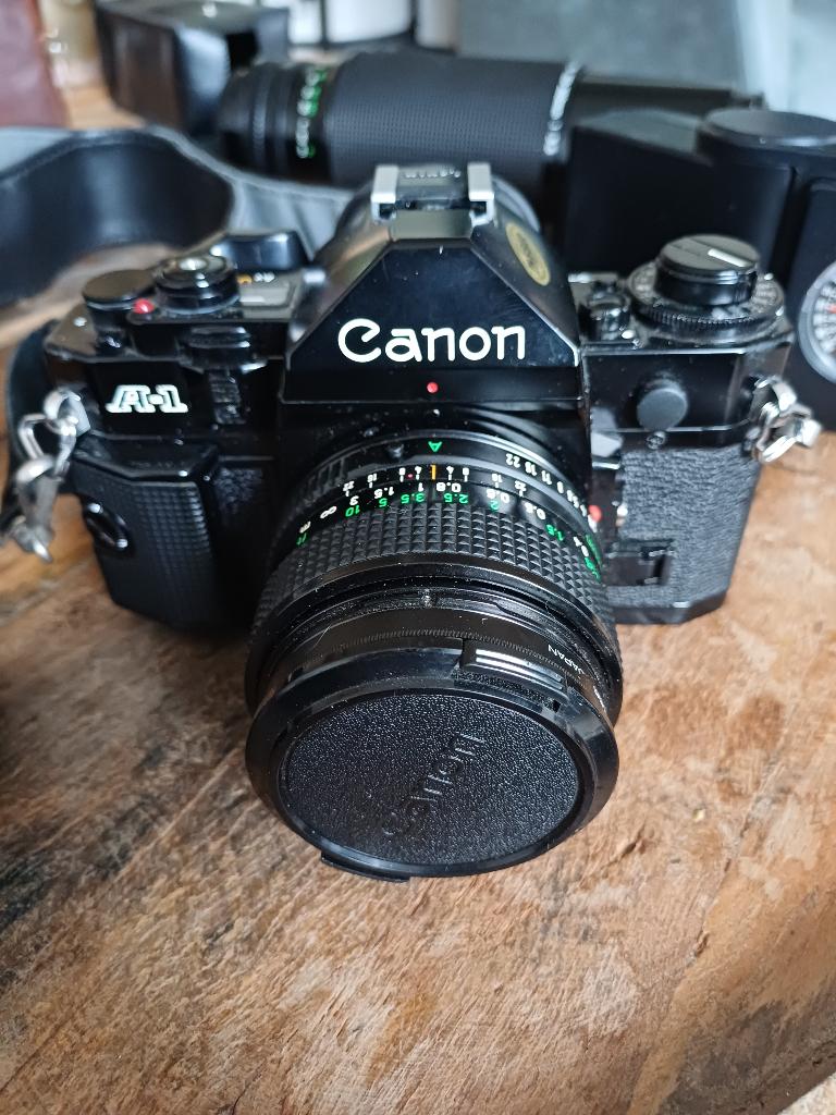 Mooie complete A1 Canon Camera, Ophalen, Zo goed als nieuw, Spiegelreflex, Canon