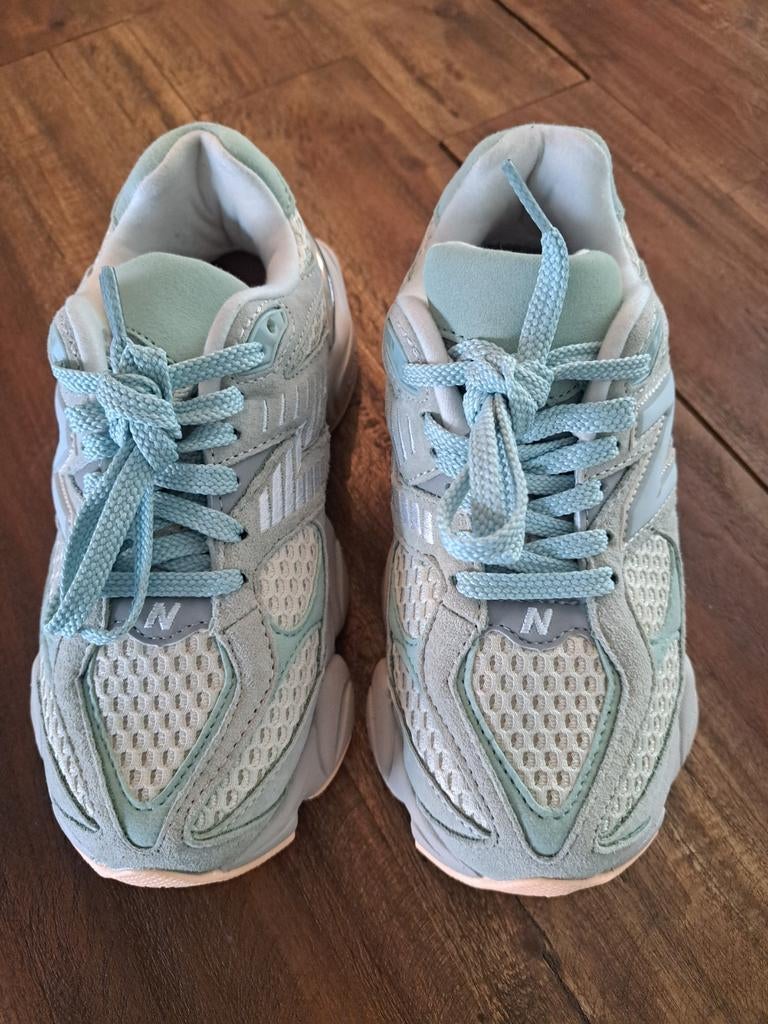 Nieuwe new balance schoenen 36, mintgroen, vallen als 35., Jongen of Meisje, Schoenen, Nieuw, Ophalen of Verzenden