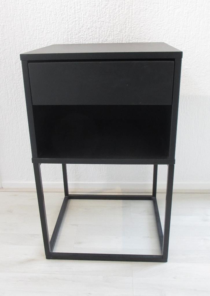 Nachtkastje met lade, Ophalen, Zo goed als nieuw, Minder dan 45 cm, 55 tot 70 cm