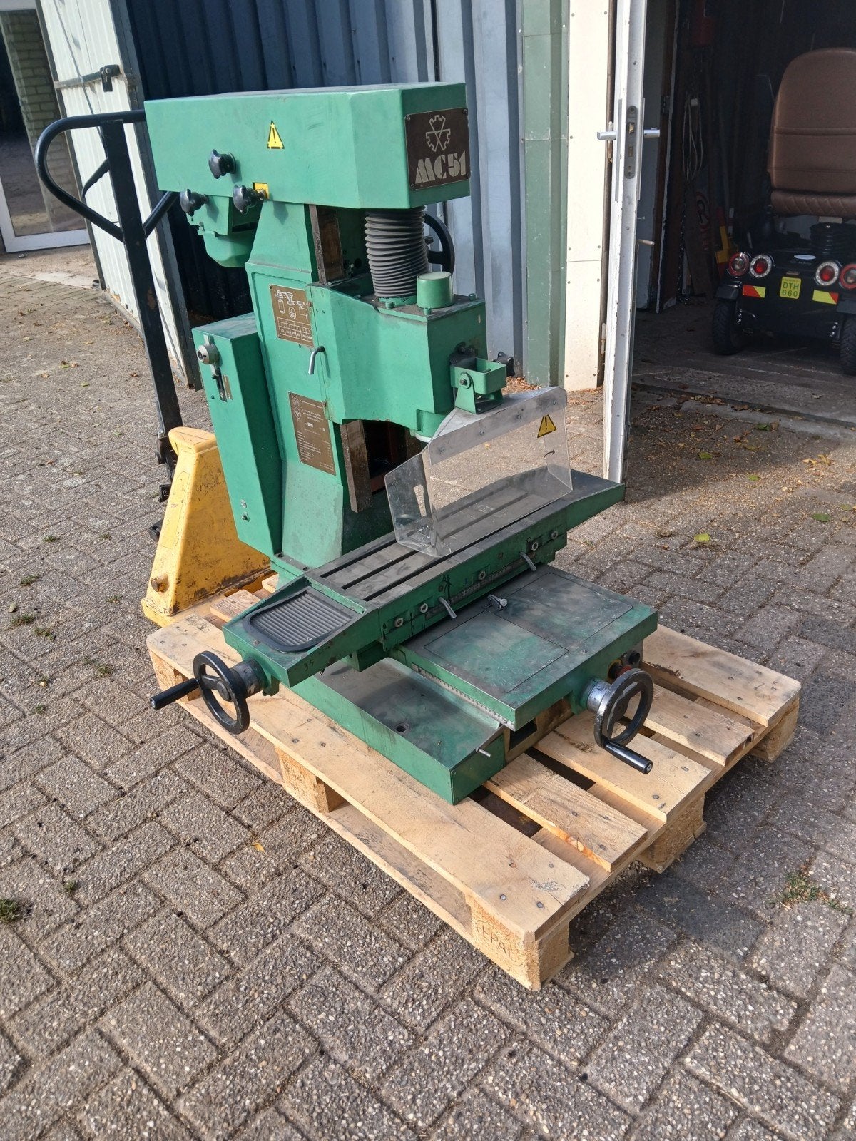 Mooi degelijk MC 51 freesbankje 380 V, Ophalen, Nieuw, Freesbank, Minder dan 500 mm