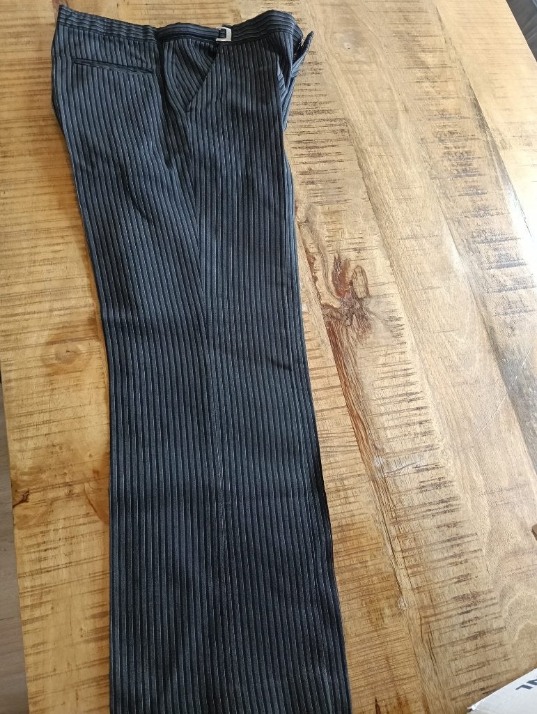 Heren jacquet maat 48, Kleding | Heren, Ophalen, Zo goed als nieuw, Maat 48/50 (M), Grijs