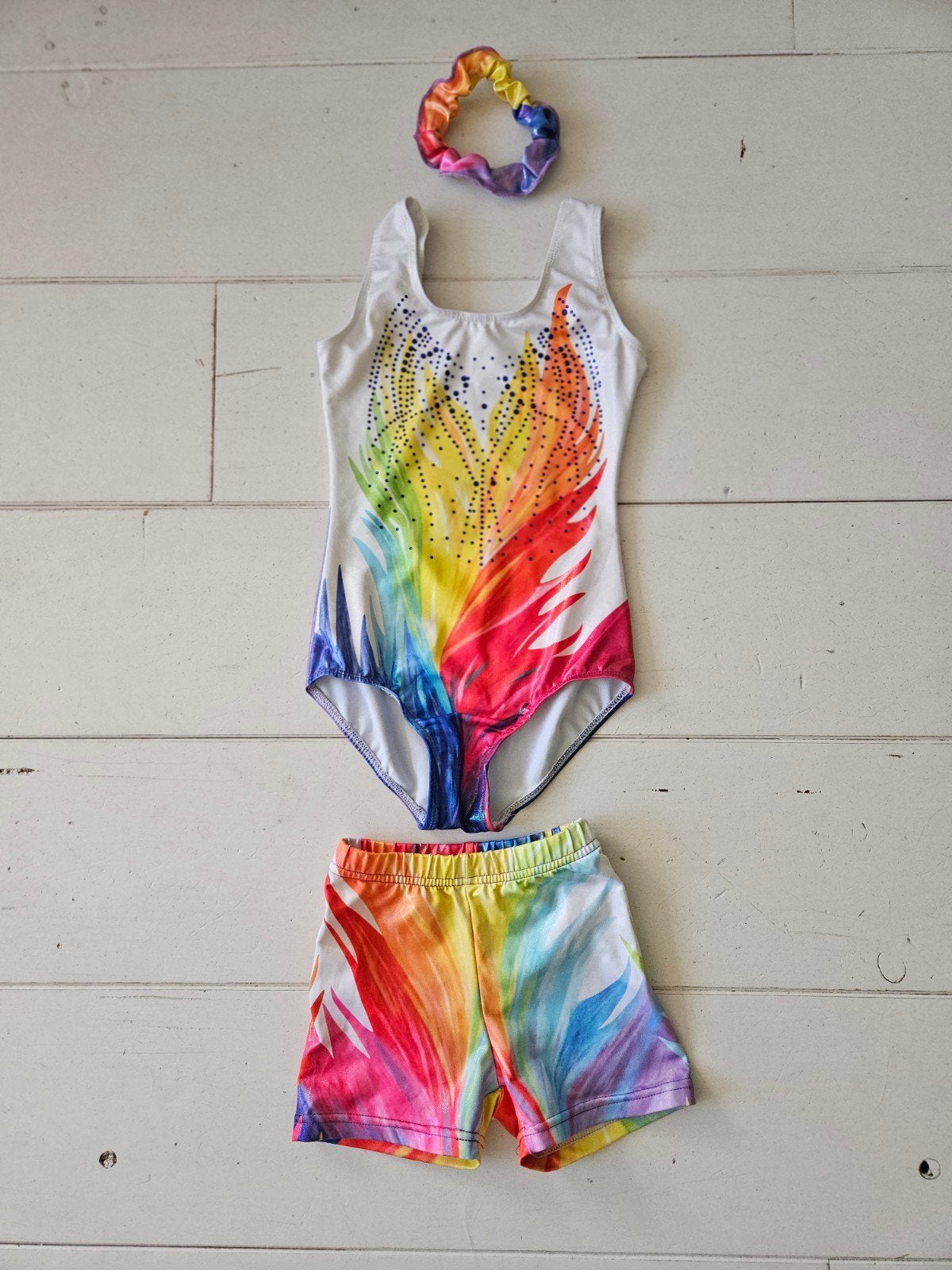 Turnpakje regenboog maat 5/6 jaar met broekje en scrunchie, Ophalen of Verzenden, Zo goed als nieuw, Meisje