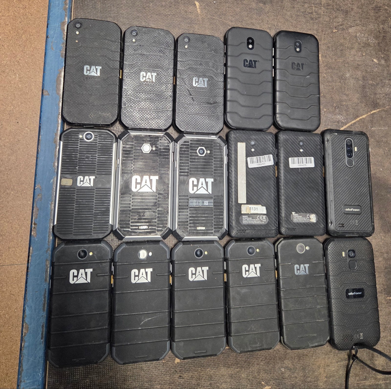 AANGEBODEN PARTIJ VAN 17 STUKS CAT TELEFOONS, Ophalen of Verzenden, Gebruikt, Overige modellen