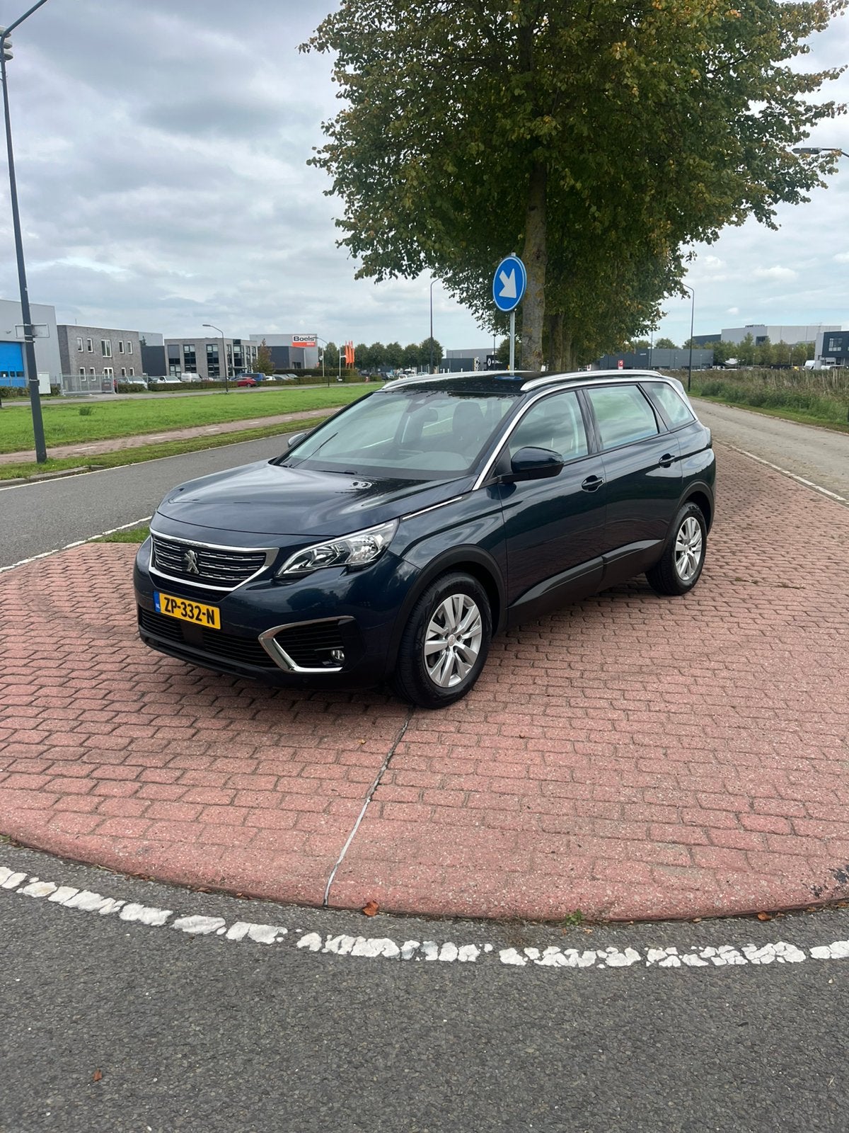 Peugeot 5008 1.2 Puretech 130pk S&S 2019 Blauw, Auto's, Voorwielaandrijving, Zwart, 1199 cc, Blauw