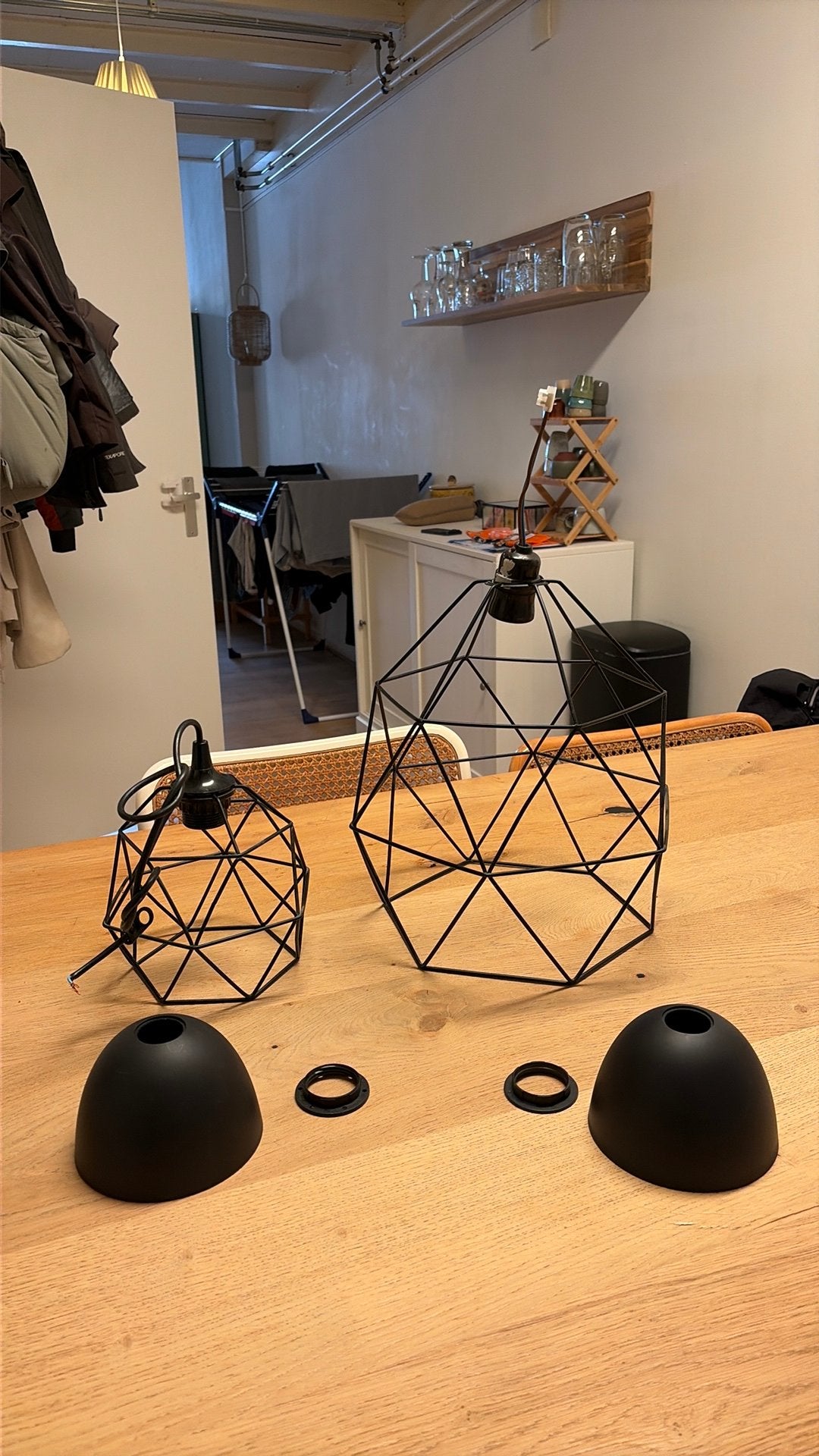 Set van 2 zwarte draadlampenkappen - Geometrisch design, Ophalen, Zo goed als nieuw, Metaal, E27 (groot)