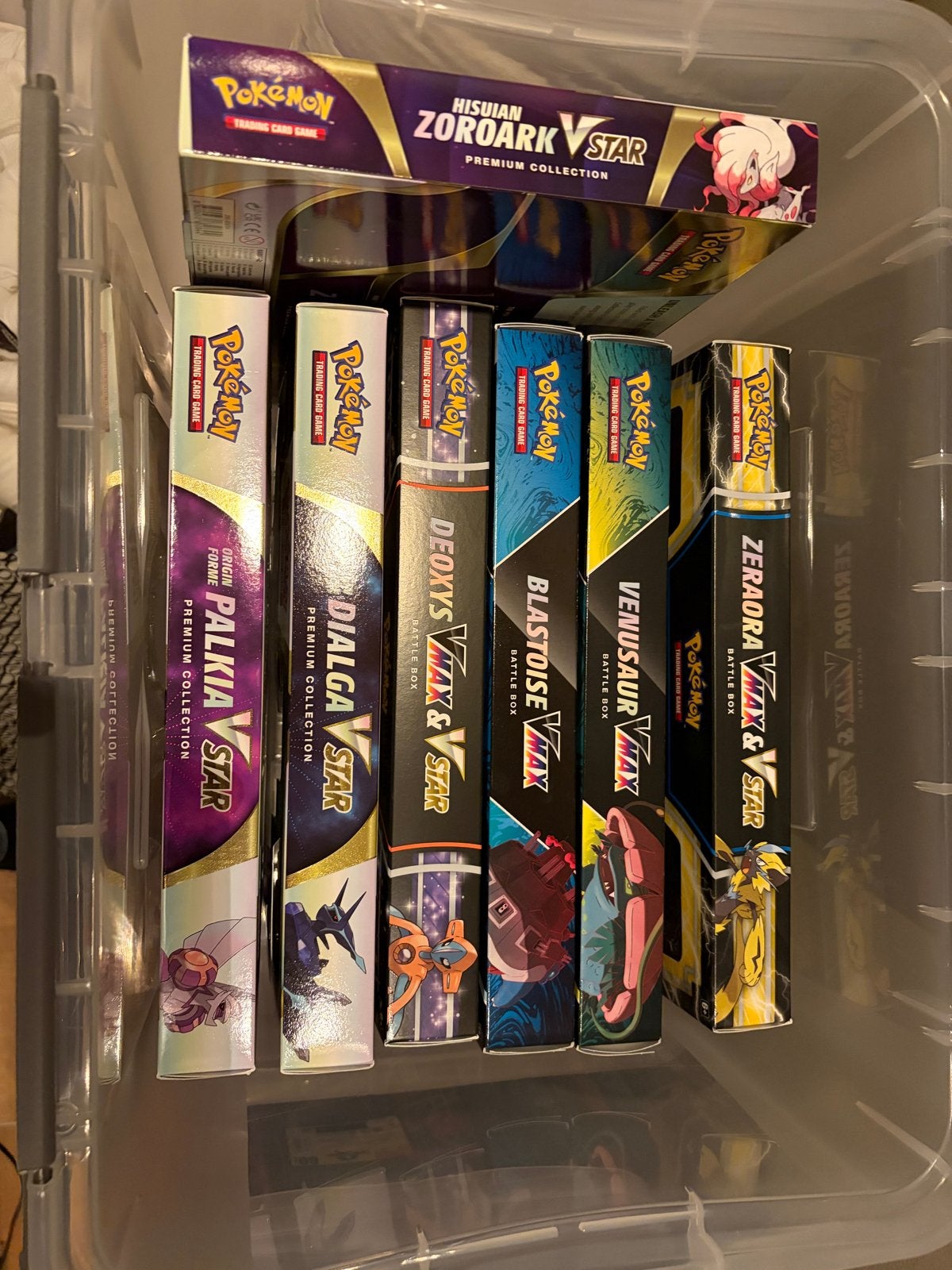 Pokémon TCG Premium Collectie & Battle Boxen swsh erra!, Hobby en Vrije tijd, Ophalen of Verzenden, Nieuw, Meerdere kaarten