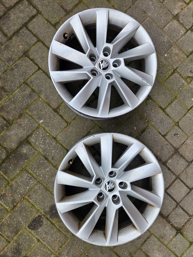 ORGINELE LICHTMETALEN  SKODA VELGEN,  SUPER B, Niet ingevuld, Gebruikt, Niet ingevuld, Ophalen of Verzenden