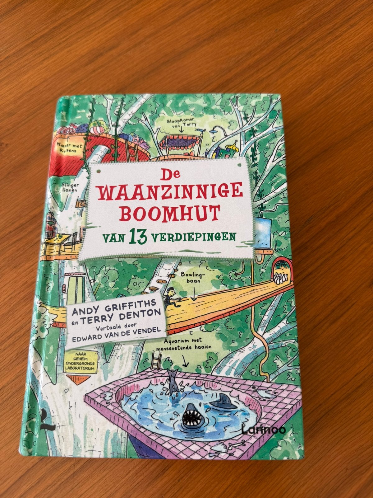 De Waanzinnige Boomhut van 13 Verdiepingen, Boeken, Ophalen of Verzenden, Zo goed als nieuw