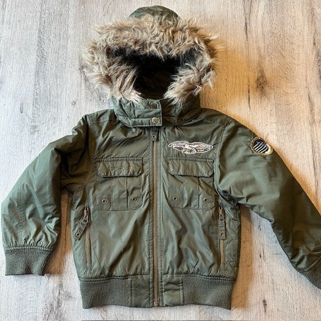 Winter jas van H&M , maat 122 (N835), Kinderen en Baby's, Kinderkleding | Maat 122, Gebruikt, H&M, Ophalen of Verzenden, Jongen