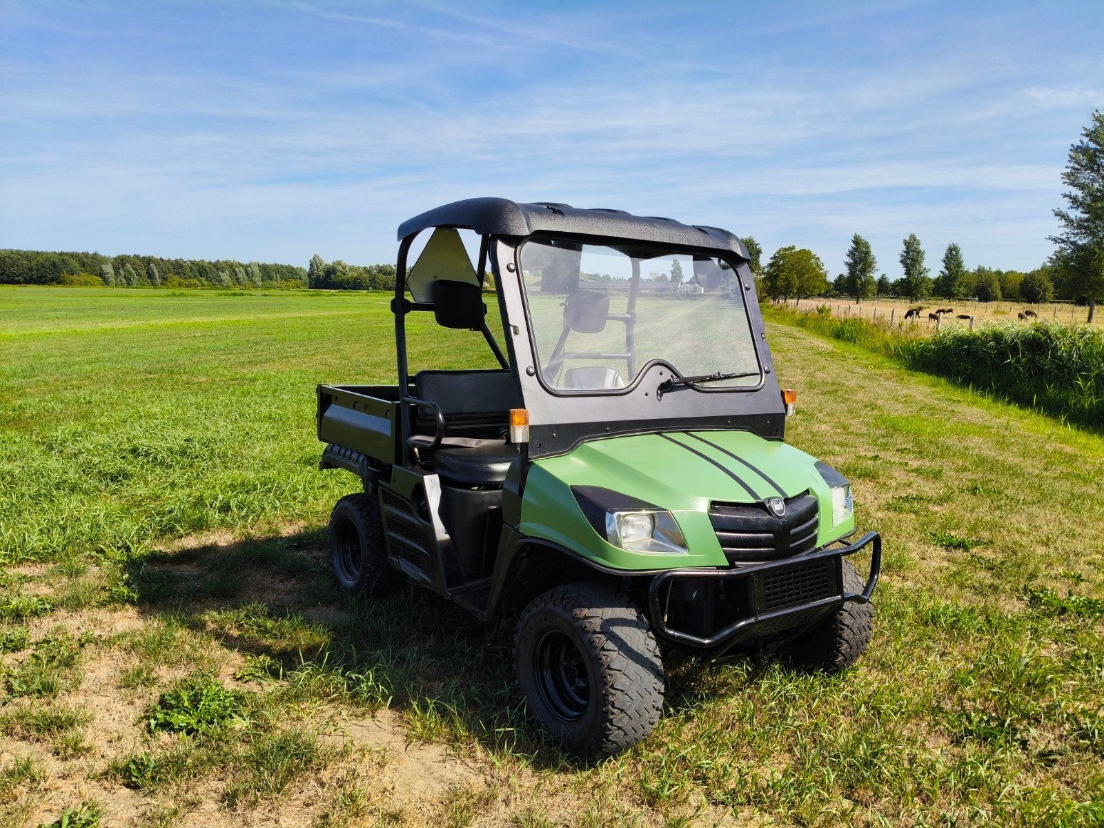 Kioti Mechron 2200 UTV - Krachtige en betrouwbare utility, Ophalen
