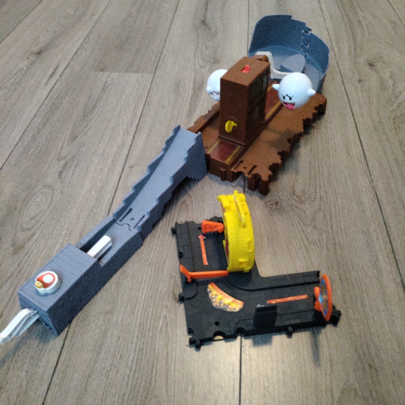 Hot Wheels Mario Kart Boo's Spooky Sprint Racebaan, Kinderen en Baby's, Speelgoed | Racebanen, Zelf te bouwen, Ophalen of Verzenden