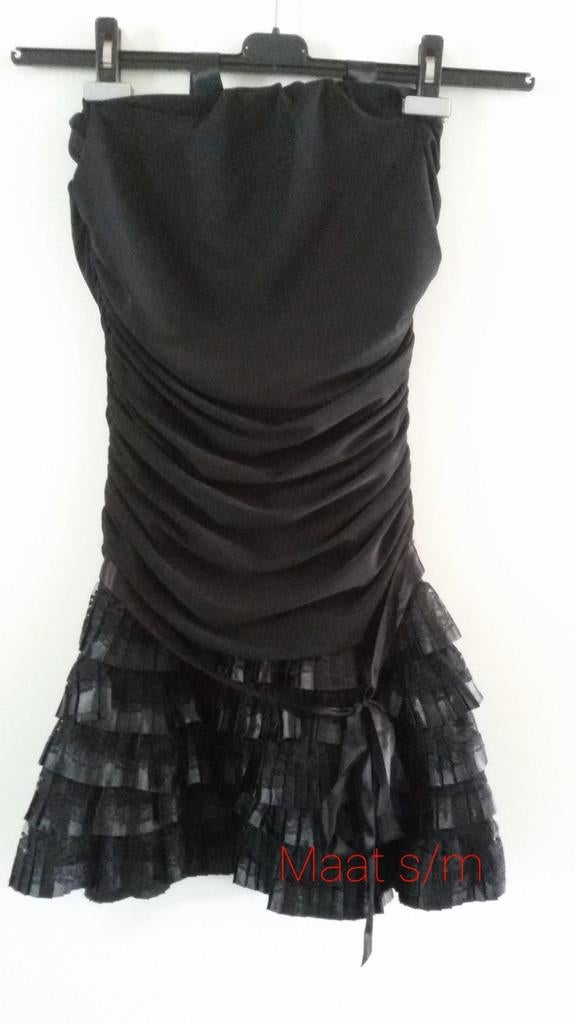 Zwart strapless jurkje met ruches maat s/m, Maat 38/40 (M), Zwart, Ophalen of Verzenden, Zo goed als nieuw