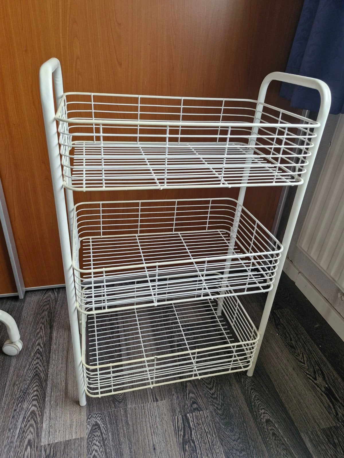 Wit Metalen Opbergrek met Afneembare Manden, Ophalen, Gebruikt