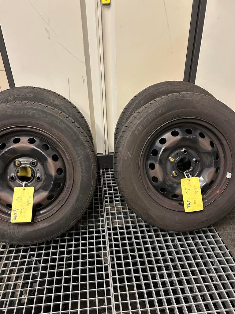 Stalen velgen maat 195/65 - 15 Kia Venga, Ophalen, Gebruikt, 15 inch, Banden en Velgen