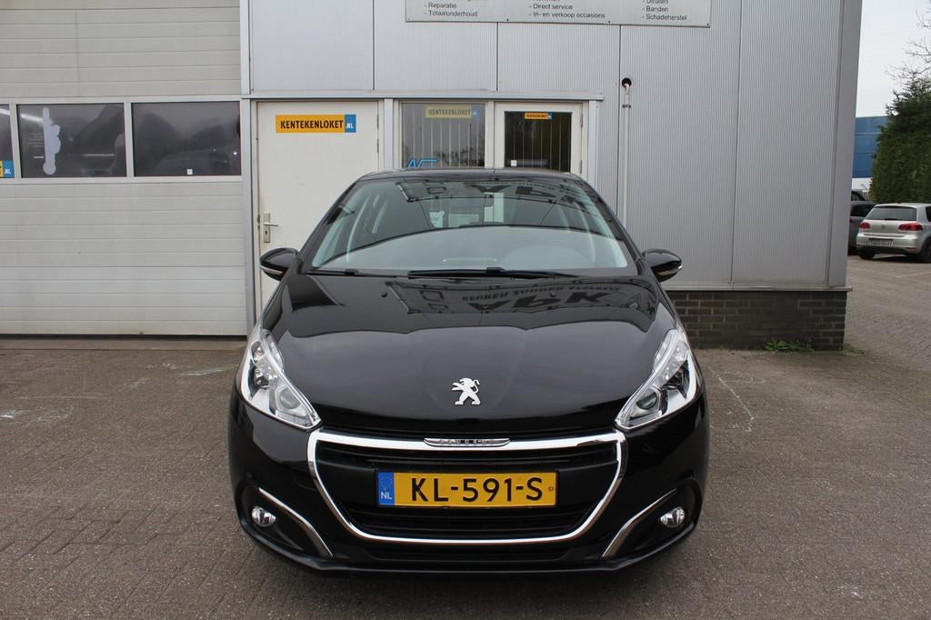 Peugeot 208 1.2 PureTech Style Clima Navi Cruise PDC LMV Apk, Voorwielaandrijving, Stof, Gebruikt, 1199 cc