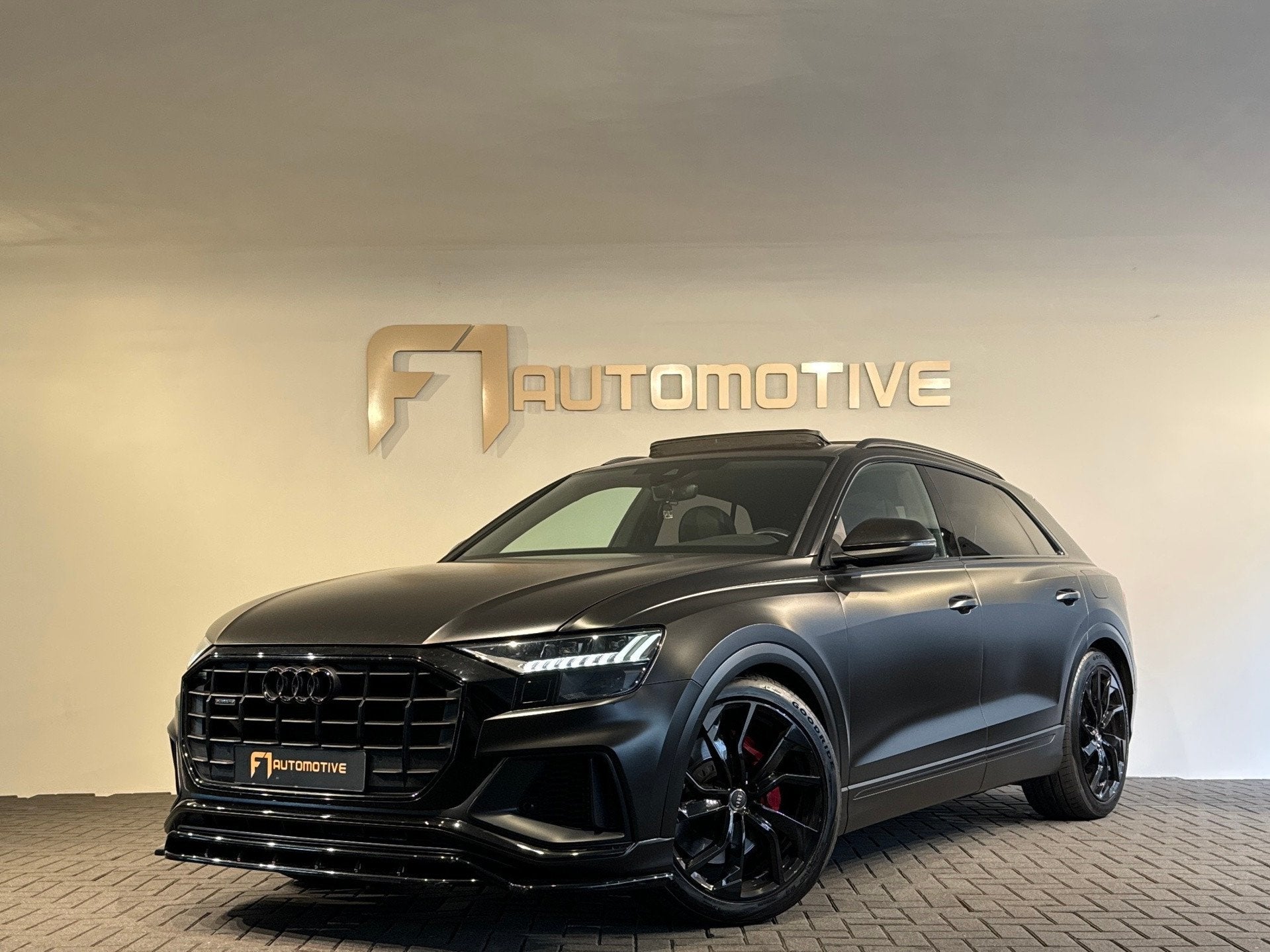 Audi Q8 60 TFSI e quattro S Line Compet Pano|Sfeer|Cruise, Auto's, Automaat, 14 kWh, Gebruikt, Euro 6