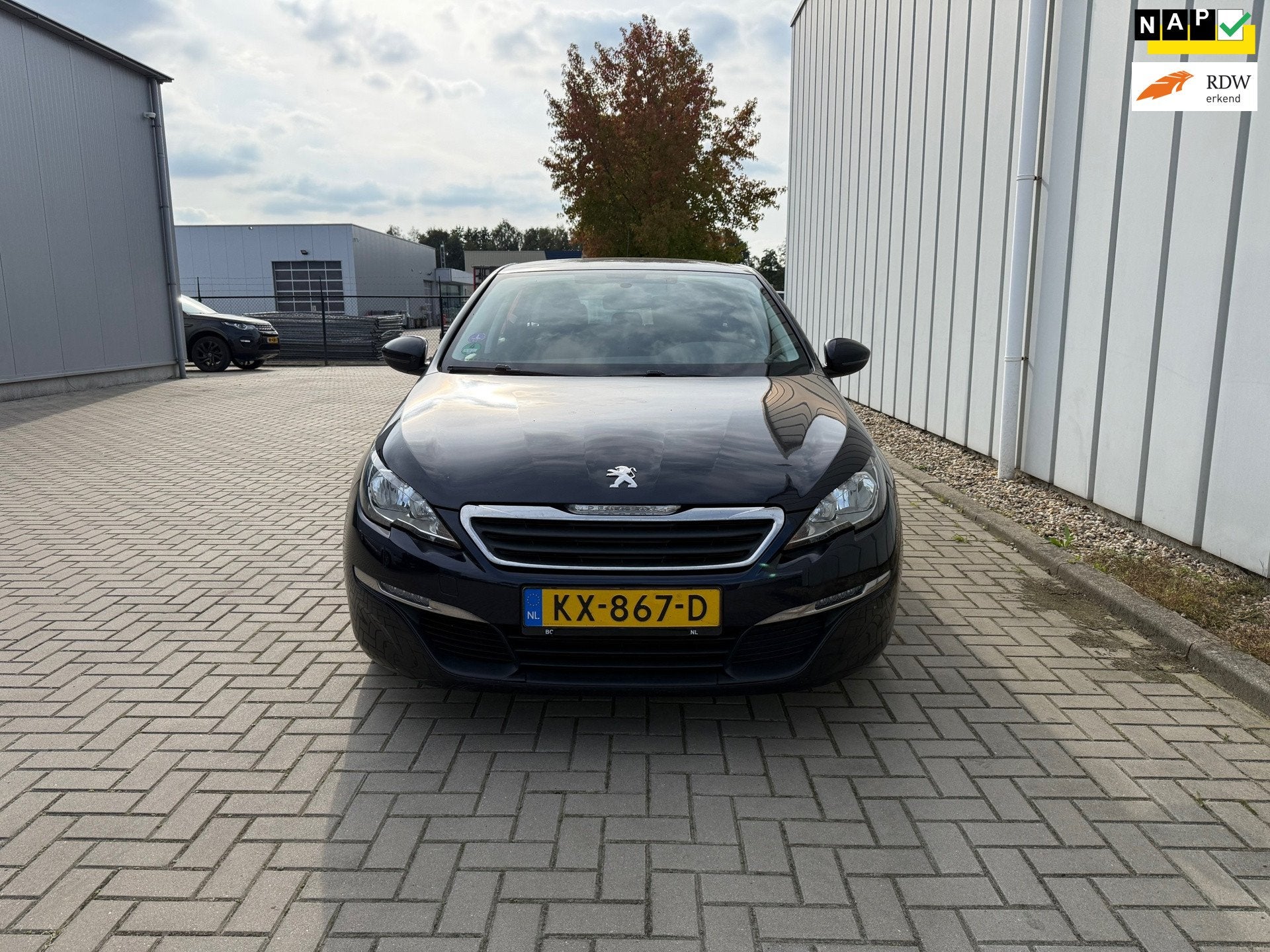 Peugeot 308 SW 1.2 PureTech Blue Lease / Lekke Koppakking /, Auto's, Voorwielaandrijving, Gebruikt, Euro 6, 1199 cc