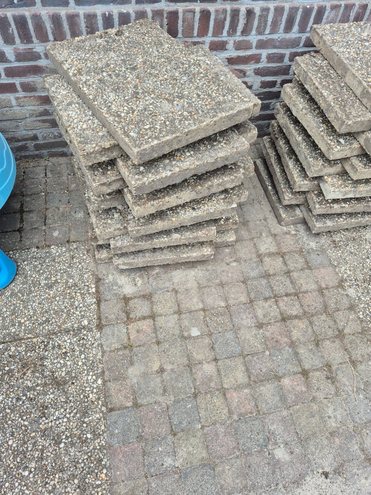 Gebruikte terrastegels van beton 32 stuks 60x40 - diverse af, Ophalen, Gebruikt, 10 m² of meer, Beton