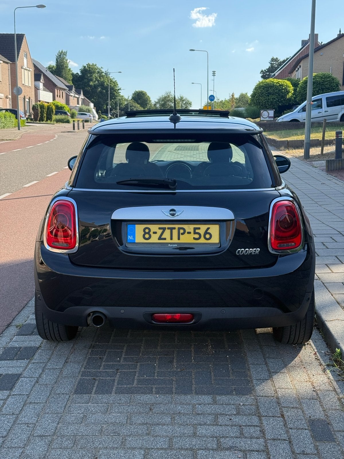 Mini 1.5 Cooper Chili Business 2015 Zwart, Auto's, Mini, Particulier, Cooper, ABS, Airbags, Automatische klimaatregeling, Bluetooth