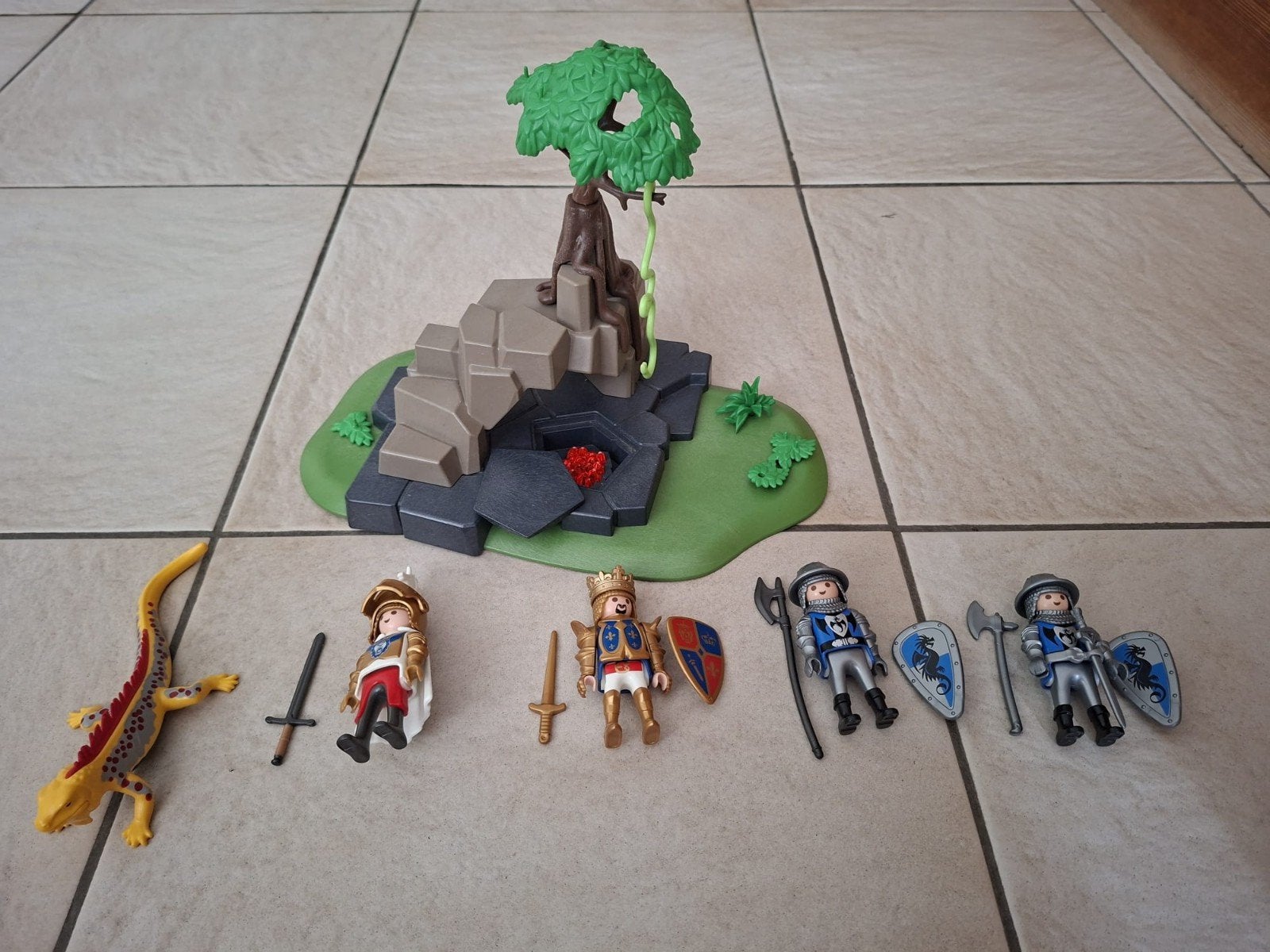 Playmobil rotsen set, Kinderen en Baby's, Speelgoed | Playmobil, Losse onderdelen, Overige typen, Ophalen of Verzenden, Zo goed als nieuw
