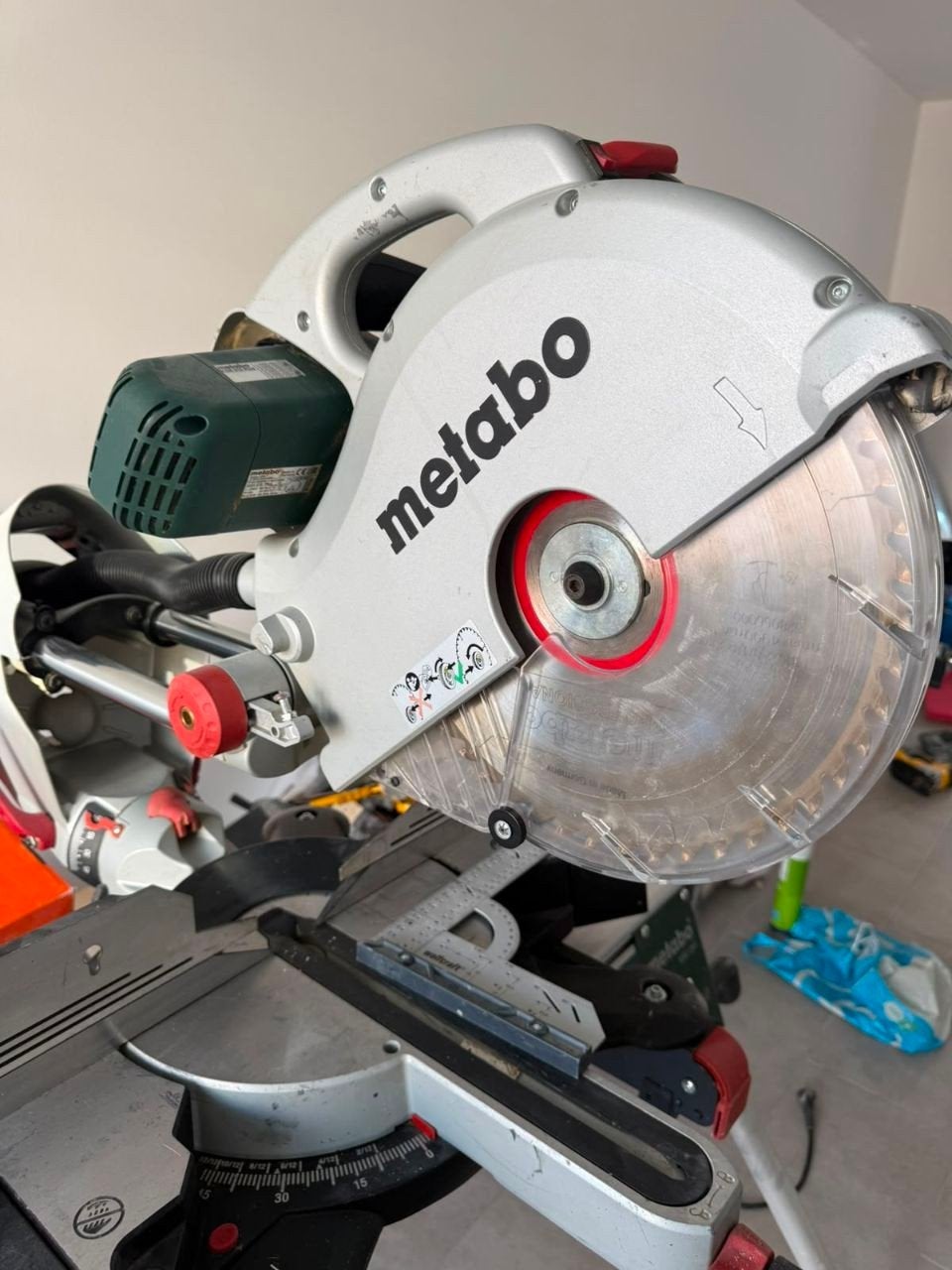 Metabo KGS 315 Plus + KSU 251 onderstel – €650, Doe-het-zelf en Verbouw, Ophalen, Gebruikt, 70 mm of meer, Afkortzaag