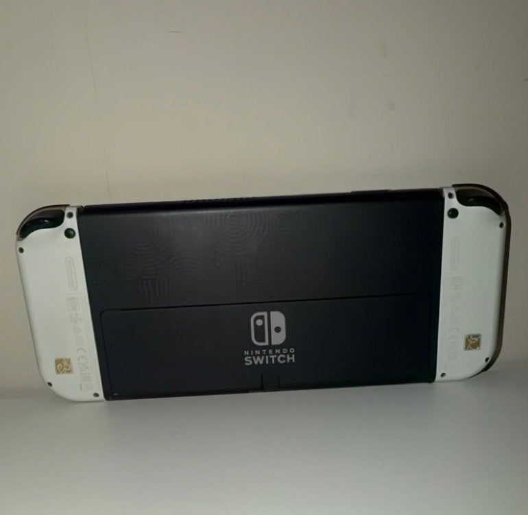 Nintendo Switch OLED Zelda Tears of the Kingdom Editie, Met games, Met 2 controllers, Zo goed als nieuw, Switch OLED