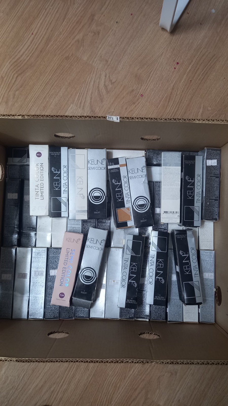 Restpartij Keune Haarkleuring - 48 stuks, Ophalen of Verzenden, Nieuw, Overige typen