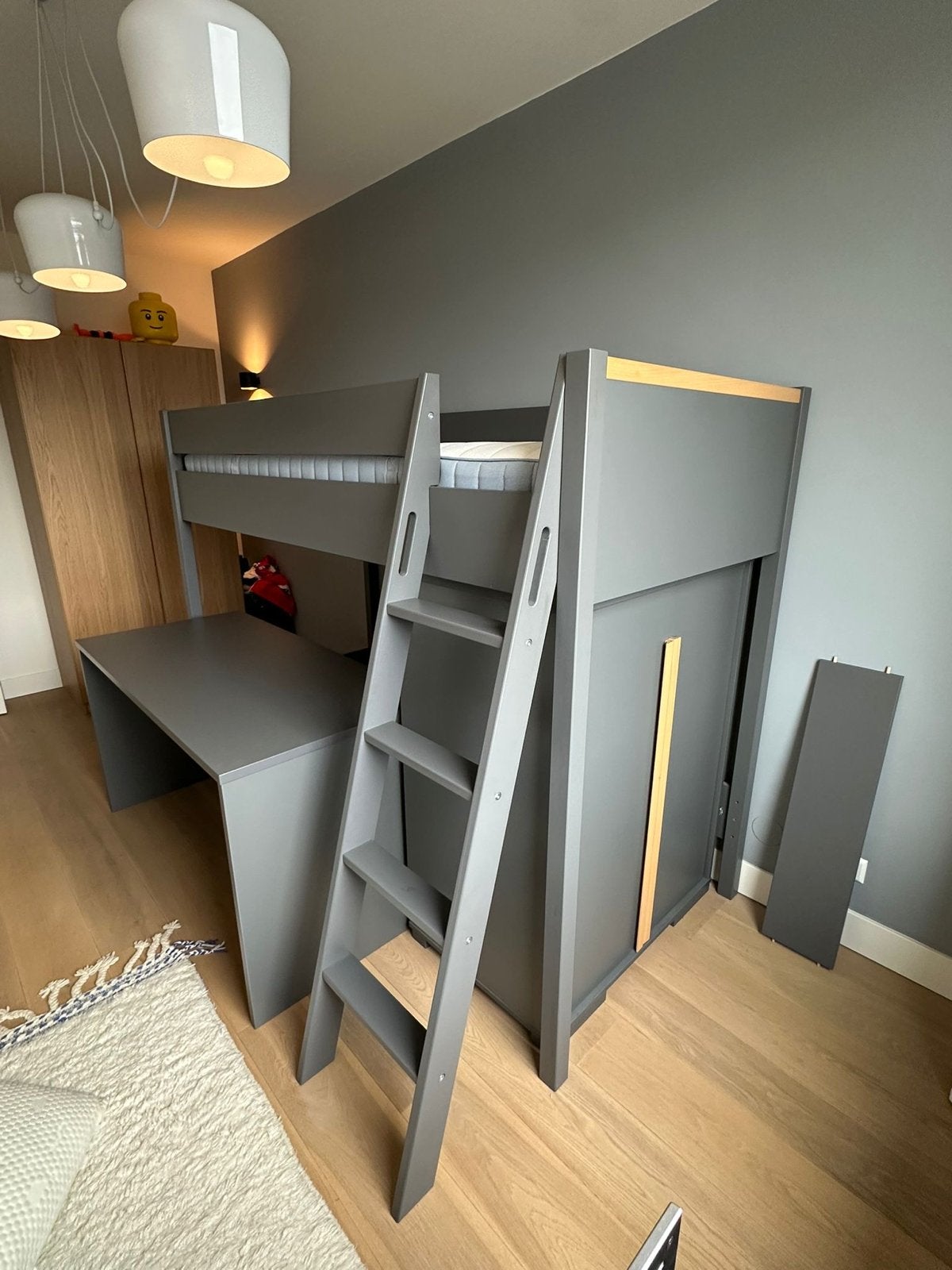 Foto 7 van Hoogslaper met bureau en kast - Grijs