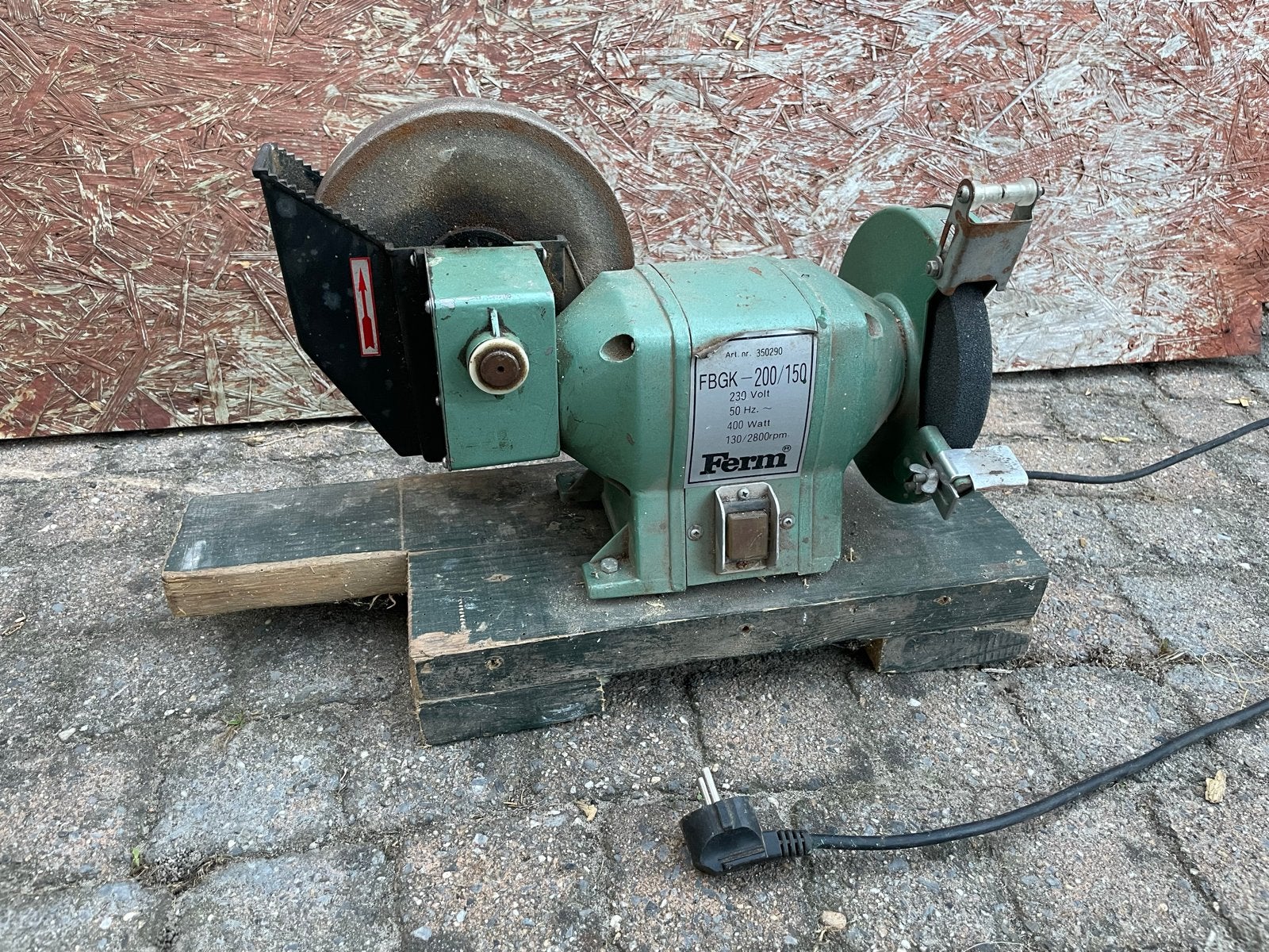 Ferm FBGK-200/150 Werkbankslijpmachine, Ophalen, Gebruikt, Minder dan 700 watt, Werkbankslijpmachine