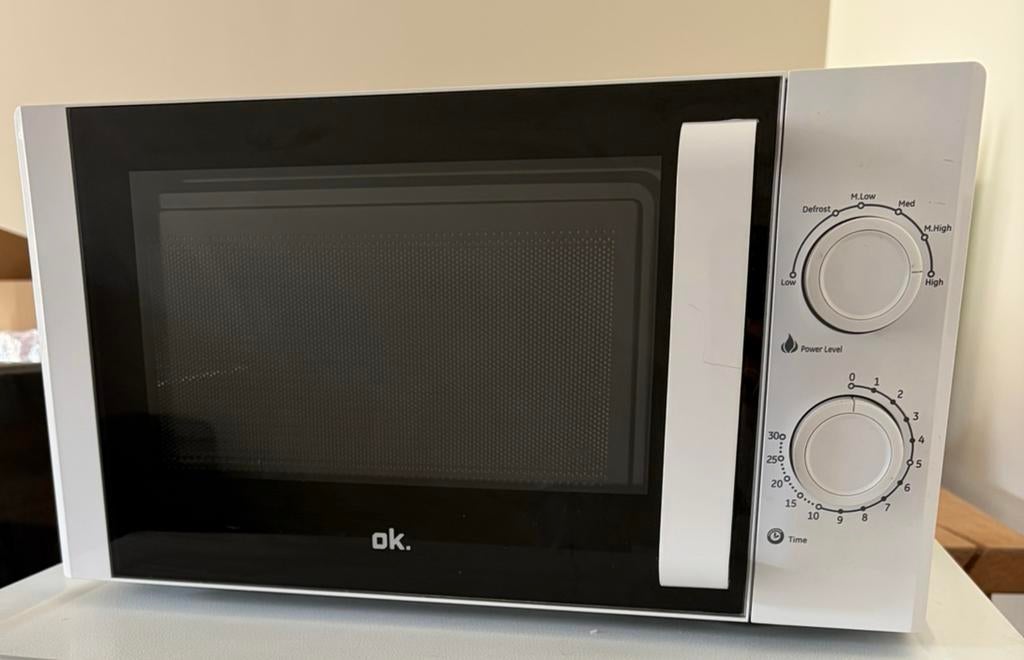 OK magnetron - moet snel weg!, Witgoed en Apparatuur, Magnetrons, Ophalen, Gebruikt, Minder dan 45 cm, Magnetron