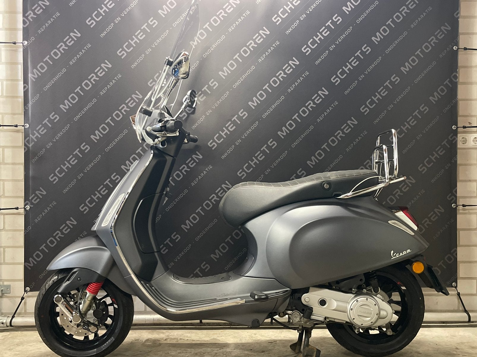 Vespa Sprint E4 2020 (45km) | Garantie | 4.946km | Grigio, Piaggio & C. S.p.A. Viale Marconi, 10/12 56029 Pontedera (Pisa) Italië
